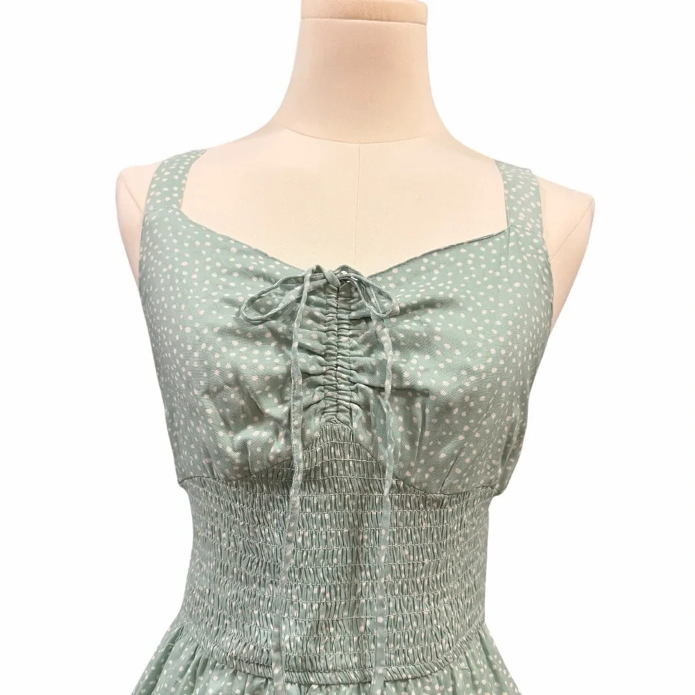 Jessica Simpson Seafoam Polka Dot Smocked Wide Leg Jumpsuit w/Pockets Size S - Picture 3 of 16
